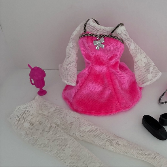 BARBIE Skipper Courtney Clothes: Easy to Dress Party Dress Set, #15891, 1996 - Picture 4 of 7